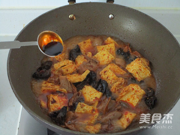 Stir-fried Pork with Tofu and Mushroom recipe