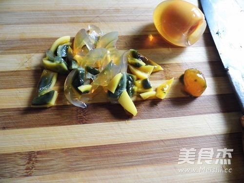 Chopped Pepper and Preserved Egg Tofu recipe