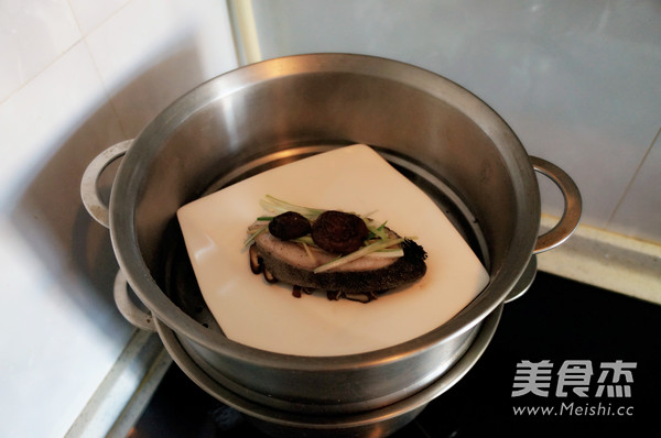 Steamed Cod with Shiitake Mushrooms recipe