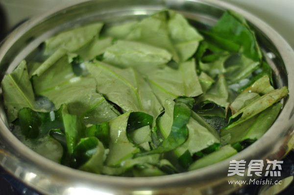 Lotus Leaf Dragon Beard Congee recipe