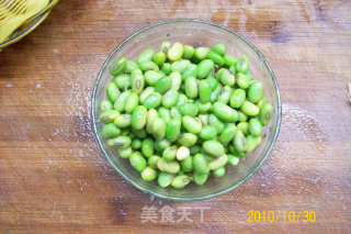 [seasonal Dishes with Wine]-stir-fried Diced Pork with Dried Soybeans recipe