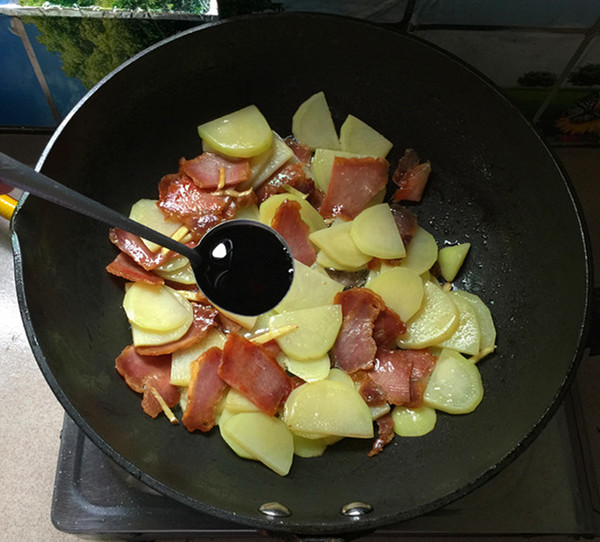 Fried Potato Chips with Bacon recipe