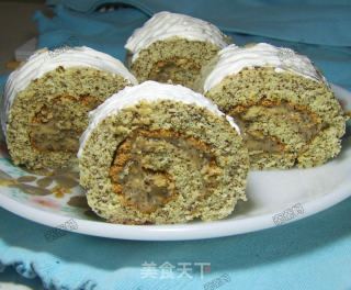 Cake Rolls with Black Tea and Custard Sauce recipe