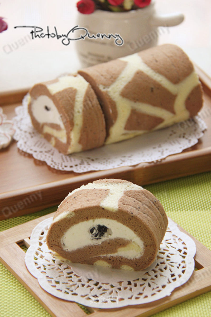 【giraffe Striped Cake Roll】 recipe
