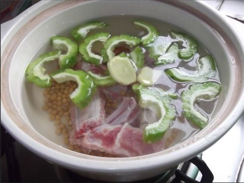 Bitter Gourd and Oyster Soy Bean Soup with Pork Ribs recipe