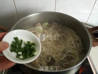 White Radish and Enoki Mushroom Soup recipe