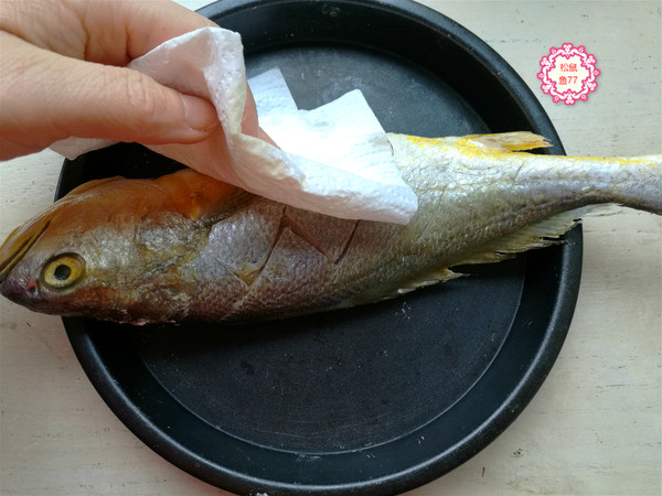 This Method of Yellow Croaker is Non-sticky, Non-sticky, Tender and Delicious recipe