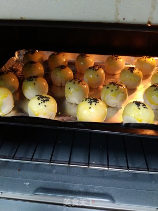 Egg Yolk Crisp recipe