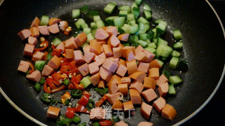 [homel is As Delicious As 18, and The "banquet" is Astonishing] Full of Colors——crispy Sausage Assorted Dice recipe