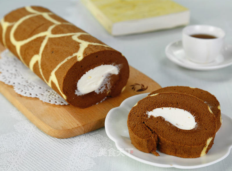 How to Make Giraffe Cake Rolls recipe