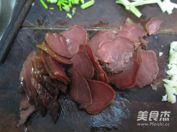 Saliva Pork Mouth Strips Mixed with Green Bamboo Shoots recipe