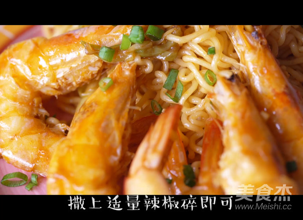 Sichuan Style Fresh Shrimp Mixed Instant Noodles recipe