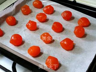 Mooncake with Lotus Seed Paste and Egg Yolk recipe