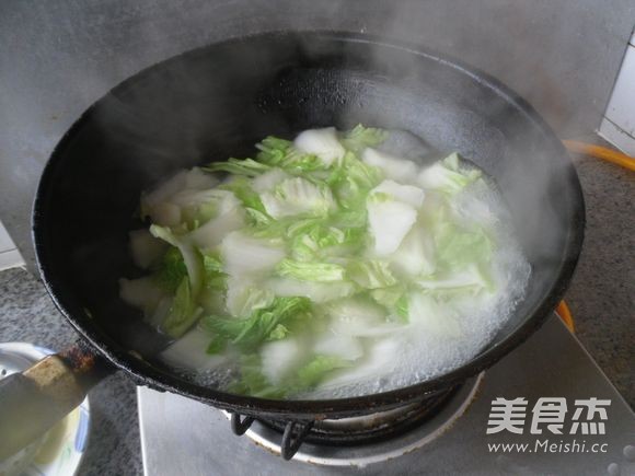 Braised Chinese Cabbage with Meat Sausage recipe