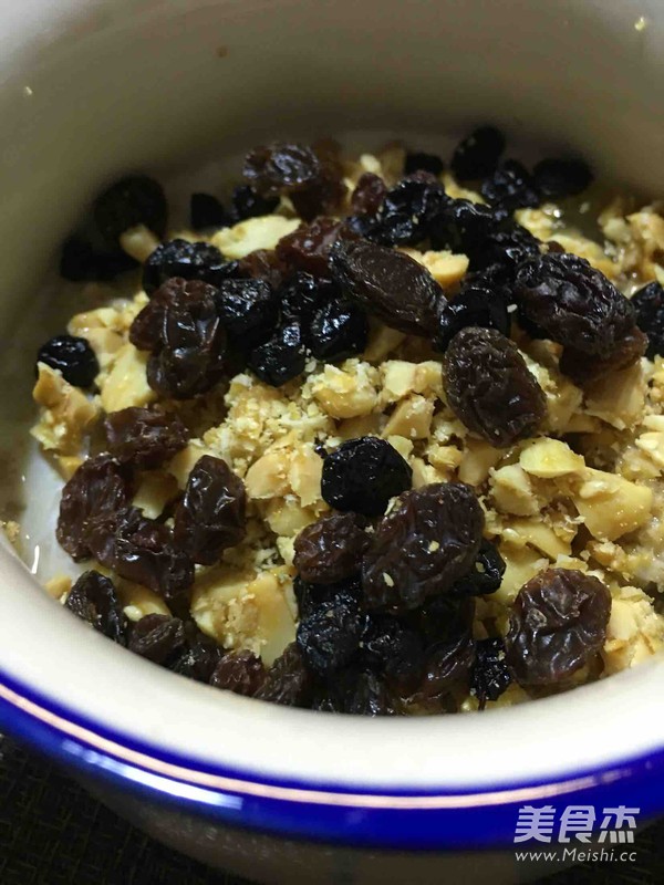 Toast Pudding with Nuts recipe