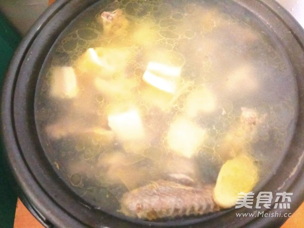 Lotus Root and Yam Laoya Soup recipe