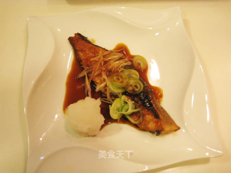 Grilled Yellowtail with Soy Sauce
