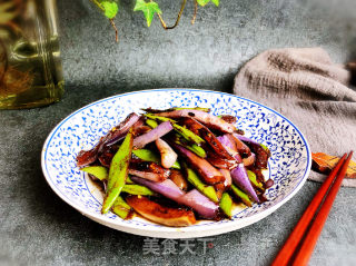 Sauce Stir-fried Eggplant Sword Beans#蛋plant# recipe