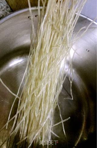 Chinese Cabbage Vermicelli Pork Rib Soup recipe