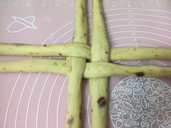 Whole Wheat Garland Bread recipe
