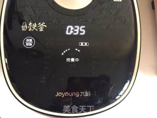 White Fungus, Lotus Seed and Red Date Soup recipe