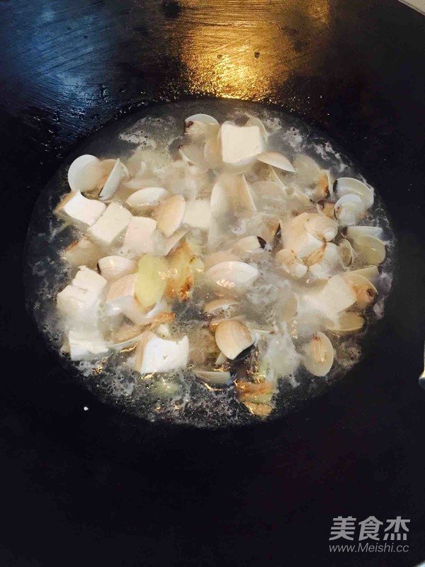 White Shell Tofu Soup recipe