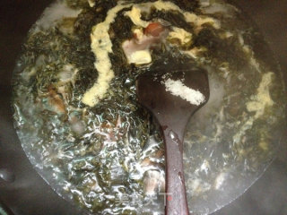 Tomato Seaweed Egg Soup recipe