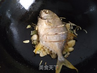 Braised Golden Pomfret recipe