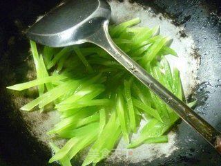 Stir-fried Lettuce with Ham and Pork Belly recipe