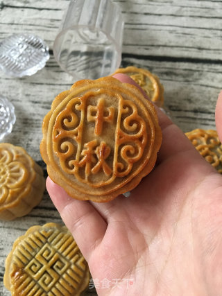 Cantonese-style Moon Cake with Red Bean and Egg Yolk Filling recipe