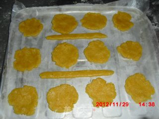 Cornmeal Crisp Biscuits recipe