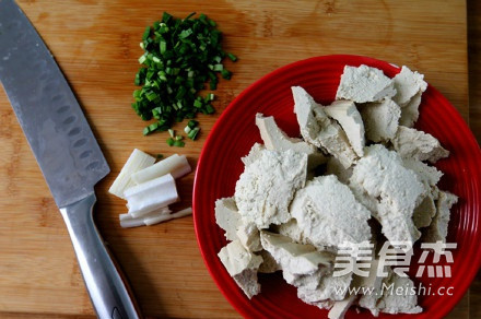 Braised Tofu with Small River Prawns recipe