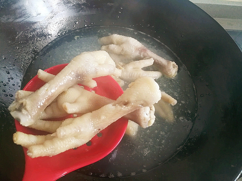 Spicy Chicken Feet recipe