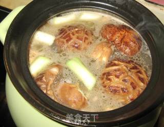 Stewed Beef Brisket and Mushroom recipe