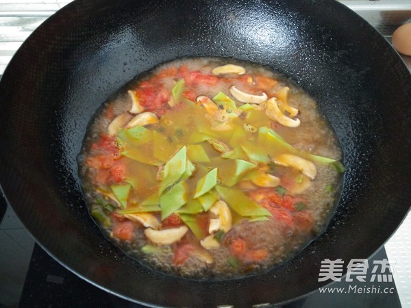 Mushroom Noodles in Tomato Sauce recipe