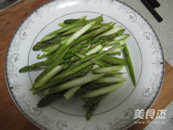 Asparagus with Sesame Sauce recipe