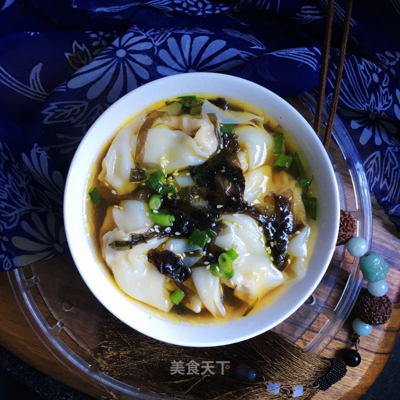 Wontons with Seaweed and Shrimp Meat recipe