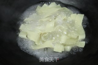 #春食野菜香# Stir-fried Baiye with Reed Artemisia recipe