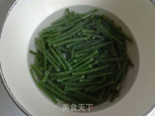 Cowpeas with Sesame Sauce recipe