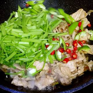 Fried Celery with Pork recipe