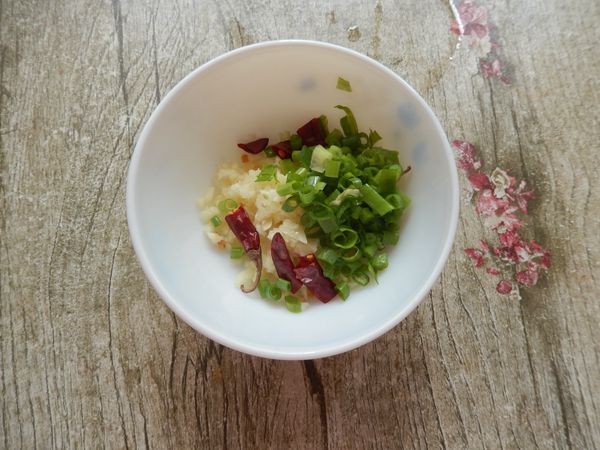 Cabbage Mixed with Purple Sweet Potato Vermicelli recipe