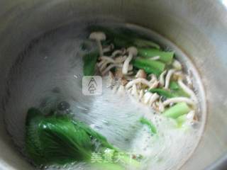 Crab Mushroom, Green Vegetable and Black Chicken Soup recipe