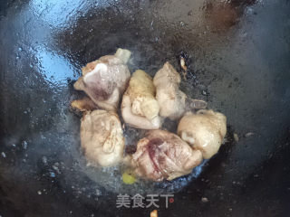 Stewed Chicken with Yam and Black Fungus recipe