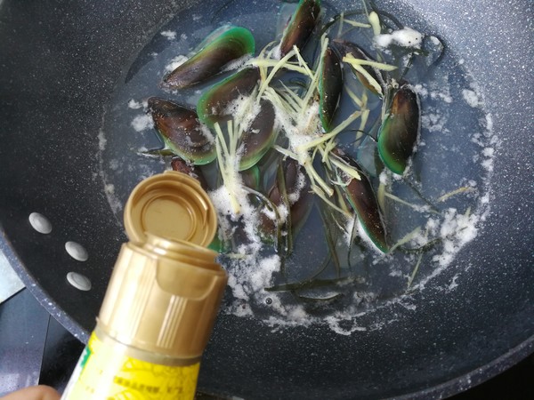 Qingkou Seaweed Noodle Soup recipe
