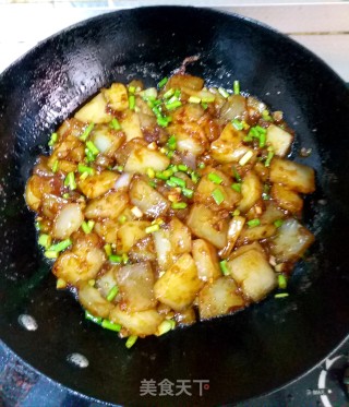 Stir-fried Jelly with Garlic Sprouts recipe