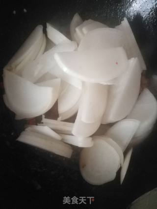 Stir-fried White Radish with Sauce recipe