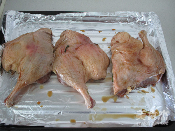 Roasted Duck Leg in Honey Sauce recipe