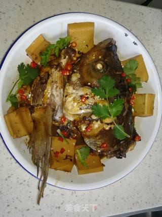 Braised Tofu with Silver Carp Head recipe