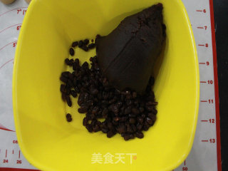 Classic Cantonese Bean Paste Mooncake recipe