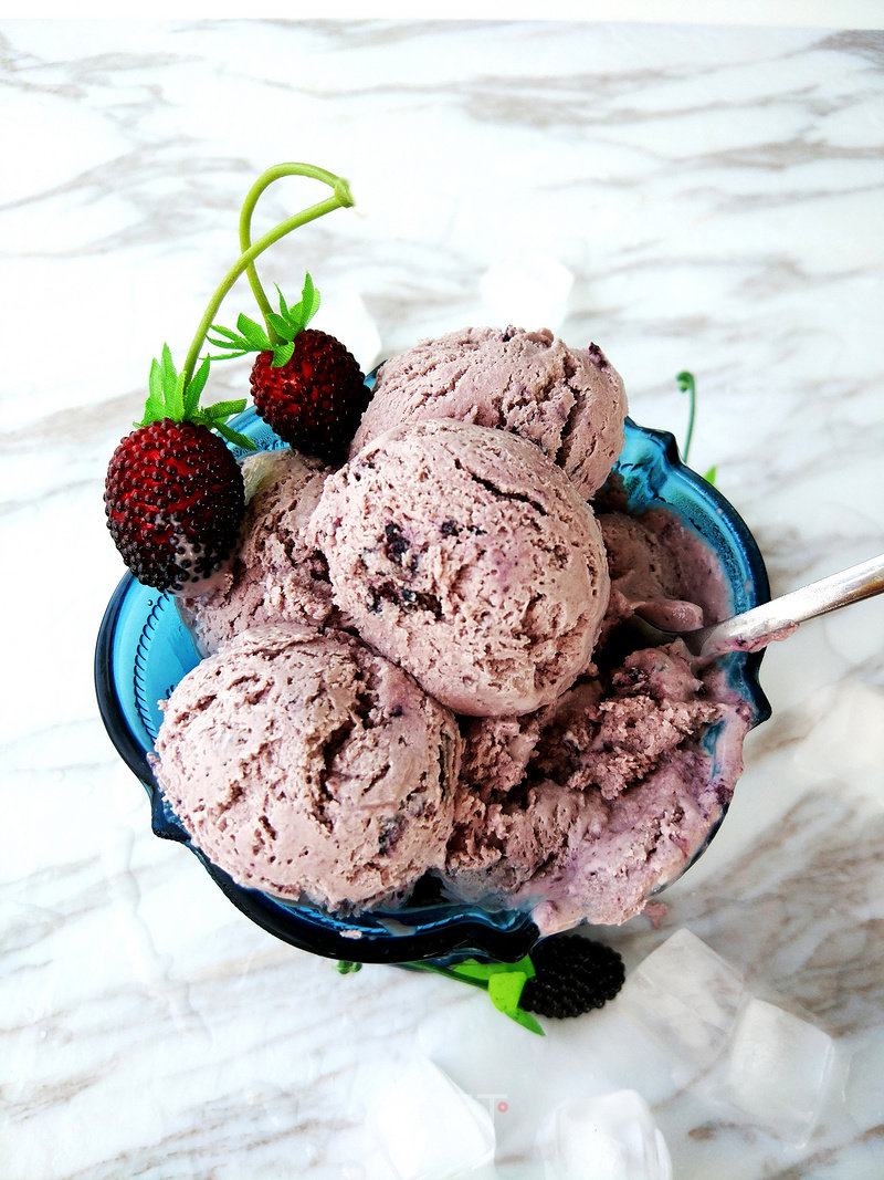 #aca烤明星大赛# Mulberry Banana Ice Cream recipe